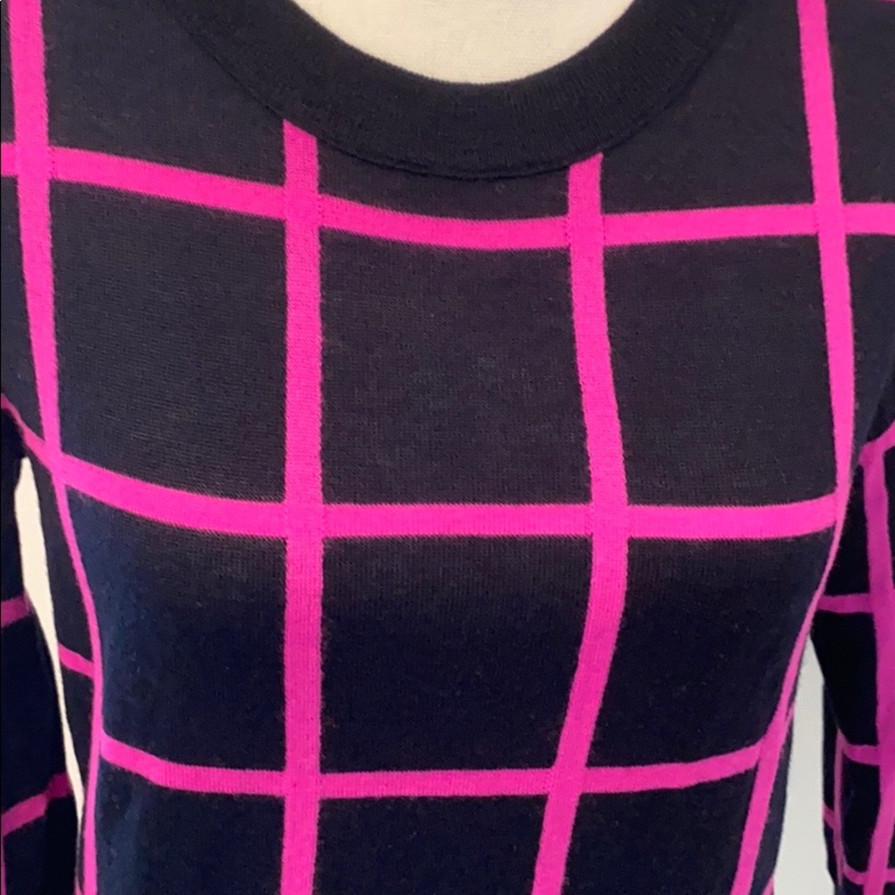 Jcrew navy & pink merino wool sweater - Picture 2 of 3